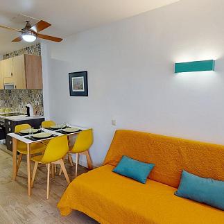 Apartamento premium 2 camas individuales con aire condicionado