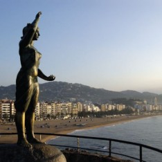 Памятник мореходного женщин